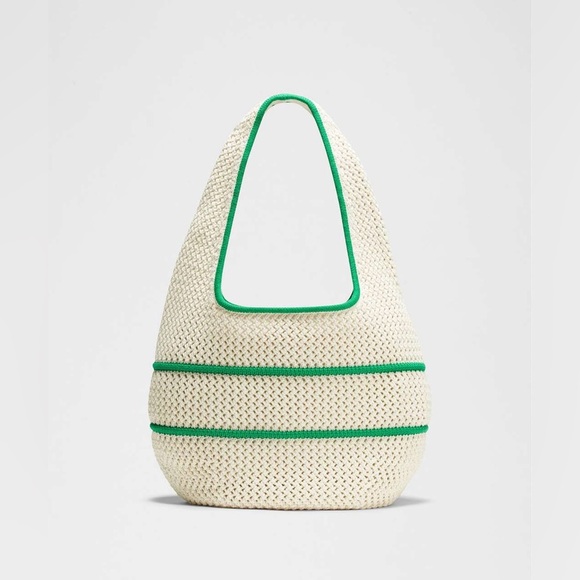 ๐๐ Lululemon Cotton Crochet Shoulder Bag 7L Light Ivory/Raceway Green - Picture 3 of 4